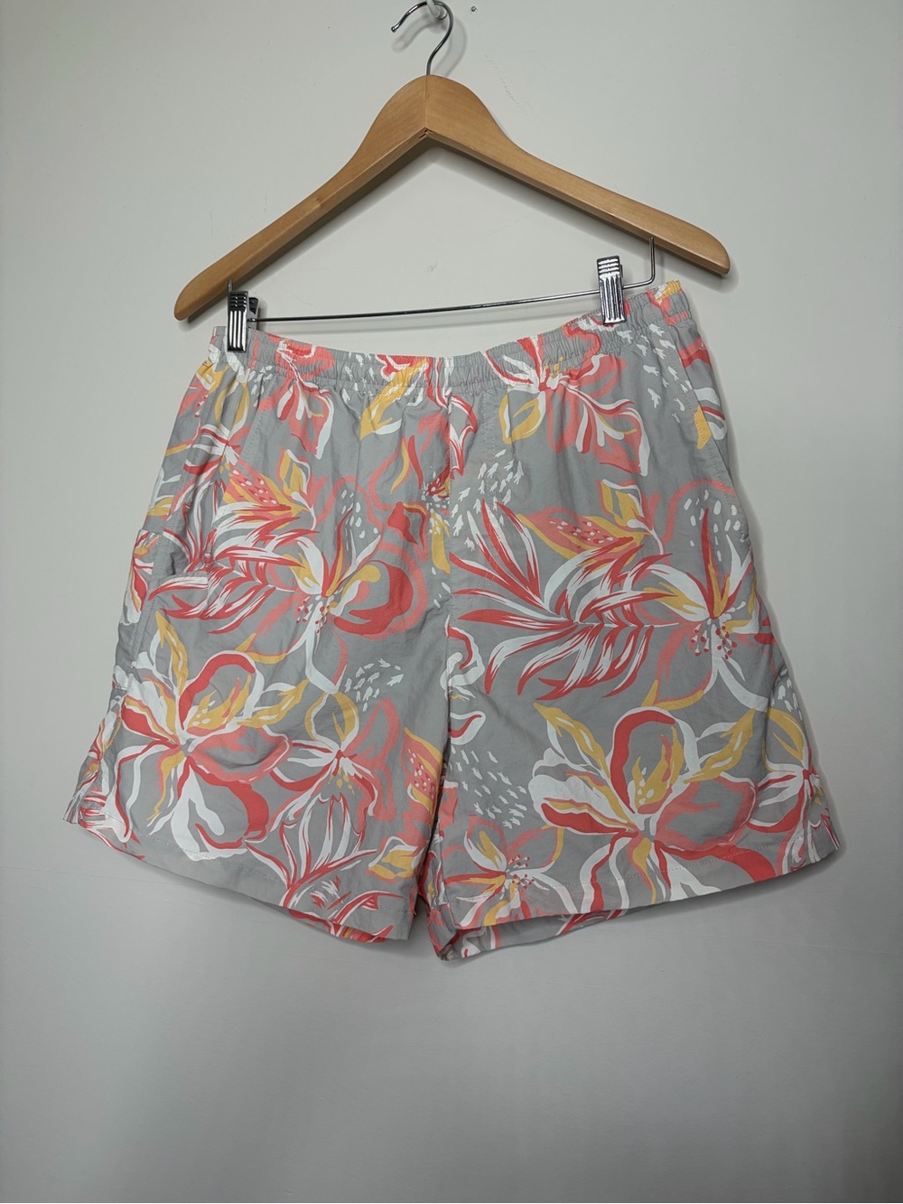 Floral Print elastic tie Waist board Shorts - Gray with Coral & Yellow pockets